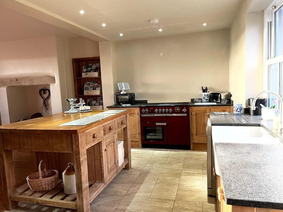 Luxurious Granny House Bell Busk In Malhamdale Vila Skipton Exterior foto